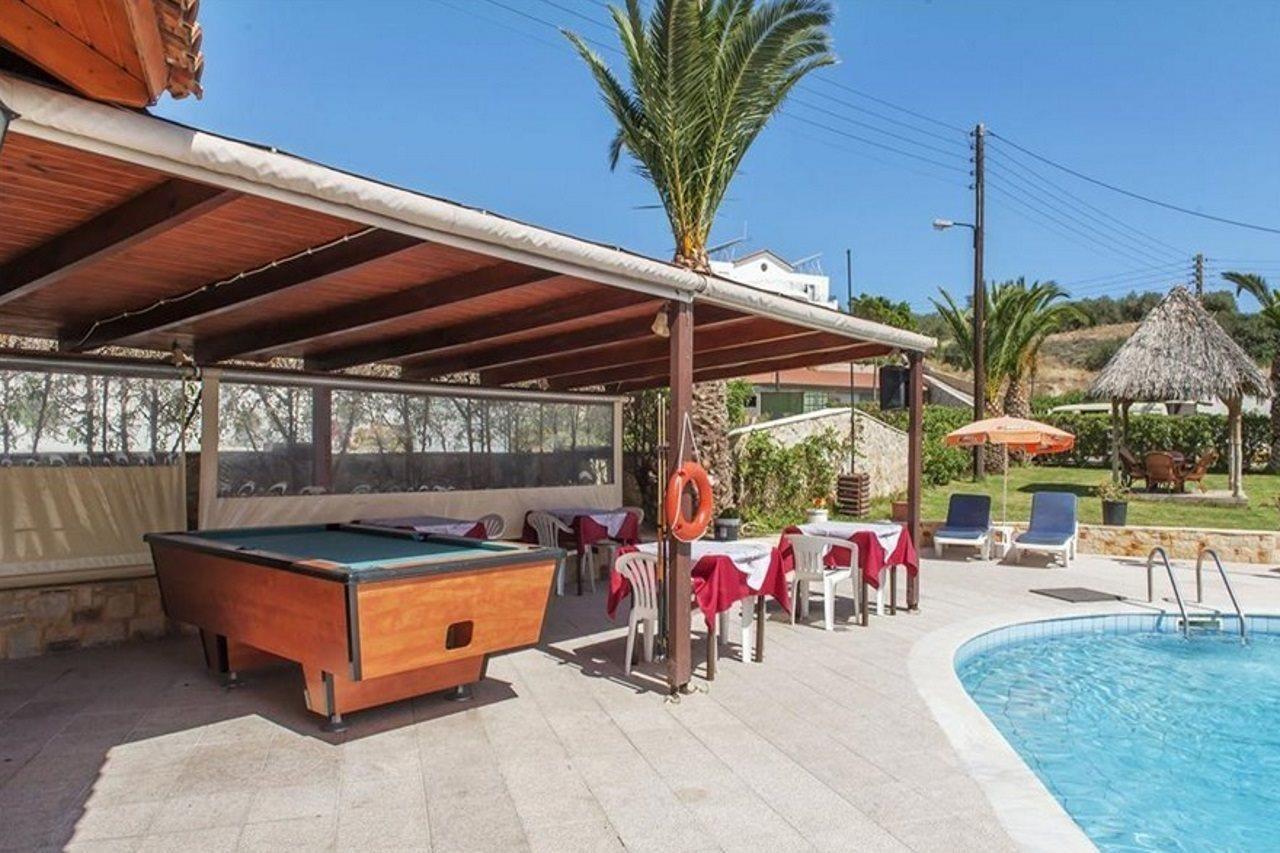 Ifigenia Apartments Hersonissos  Bagian luar foto