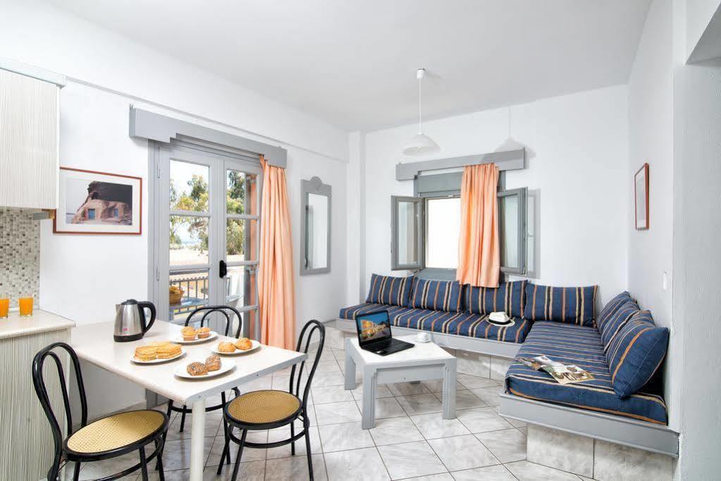 Ifigenia Apartments Hersonissos  Bagian luar foto