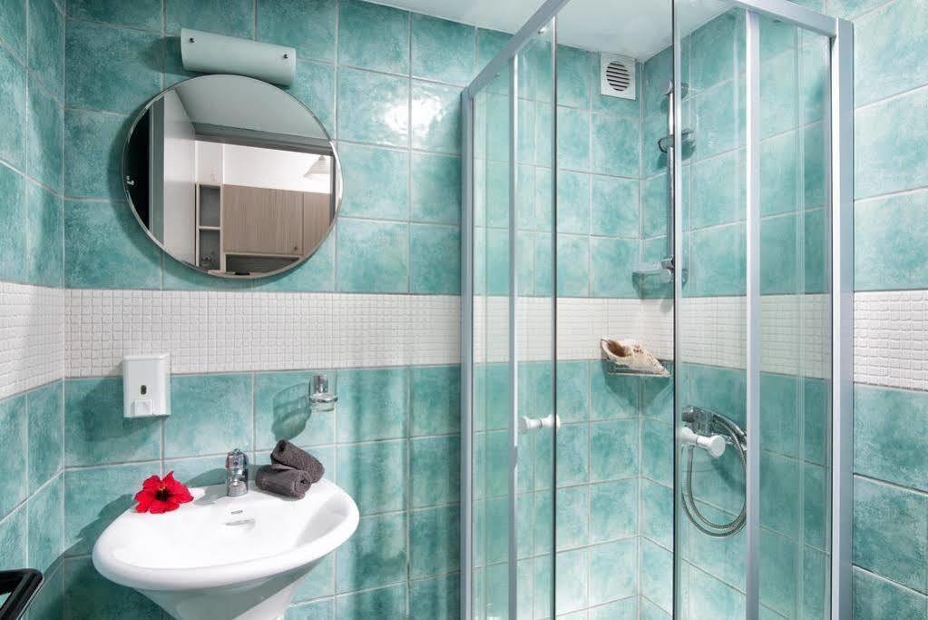 Ifigenia Apartments Hersonissos  Bagian luar foto