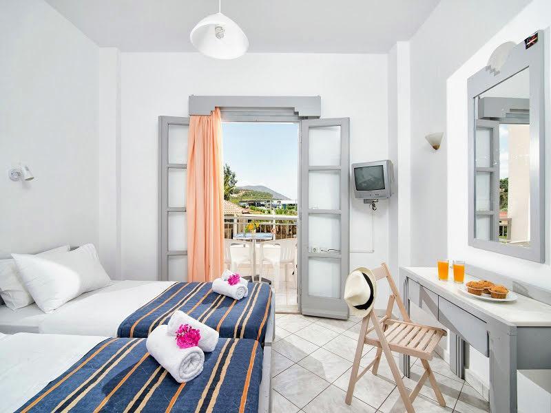 Ifigenia Apartments Hersonissos  Bagian luar foto