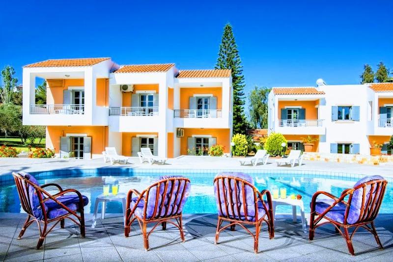 Ifigenia Apartments Hersonissos  Bagian luar foto