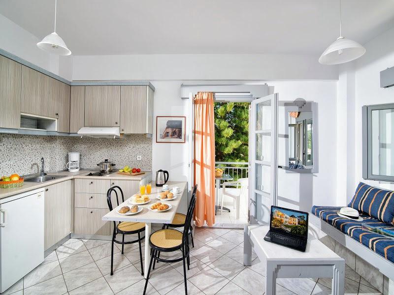 Ifigenia Apartments Hersonissos  Bagian luar foto